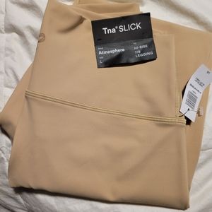 TNA Slick leggings